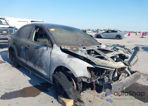 2013 Volkswagen Jetta Hybrid Sel from USA, damaged, VIN 3VW637AJ6DM258900